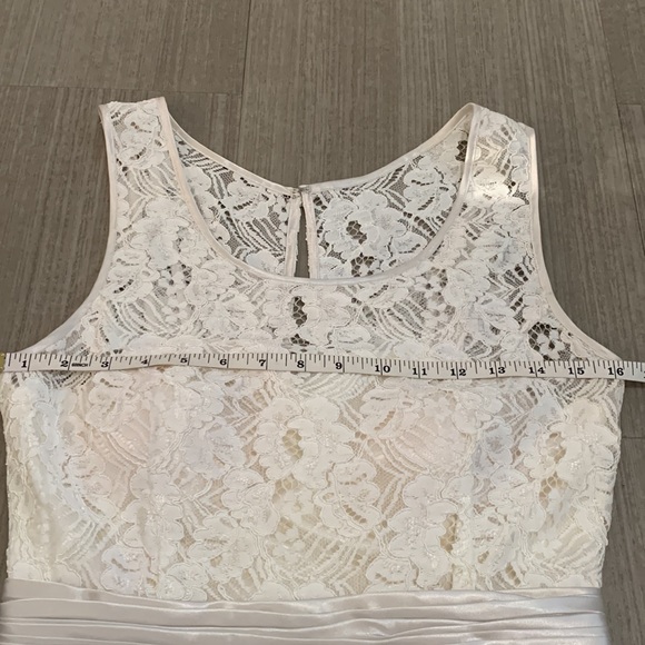 NINA AUSTIN ivory lace dress - Picture 12 of 15